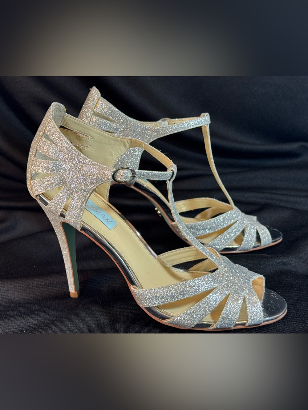 Blue by Betsey Johnson Silver Glitter T-style Strap Stiletto Sandals glamour